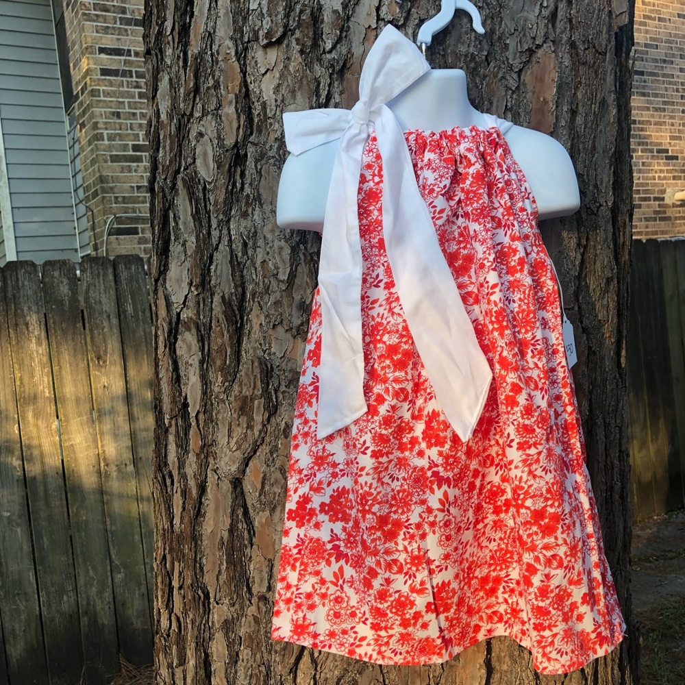 Handmade girl’s dress 👗